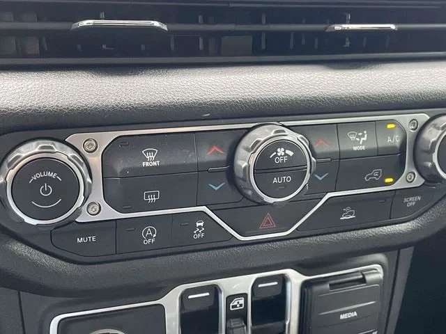 2024 Jeep JT Gladiator - Image 17 of 20