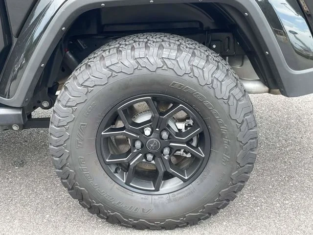 2024 Jeep JT Gladiator - Image 10 of 20