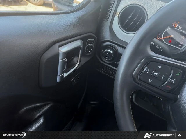 2024 Jeep JT Gladiator - Image 14 of 20