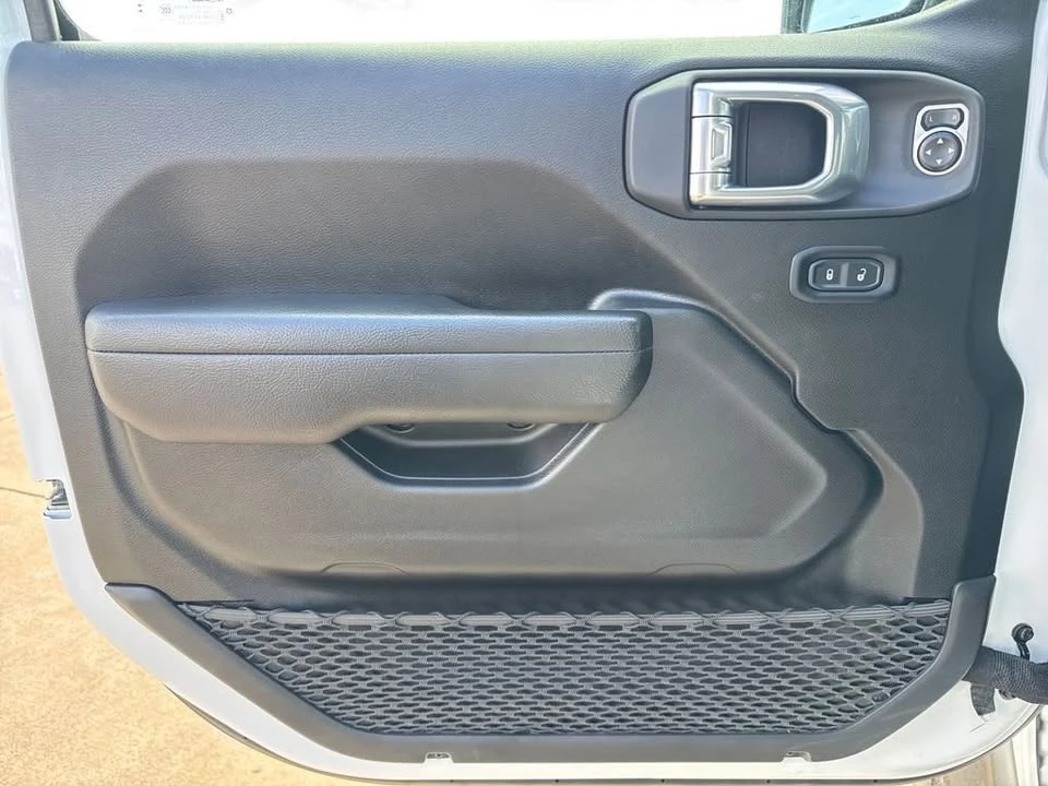 2024 Jeep JT Gladiator - Image 16 of 20