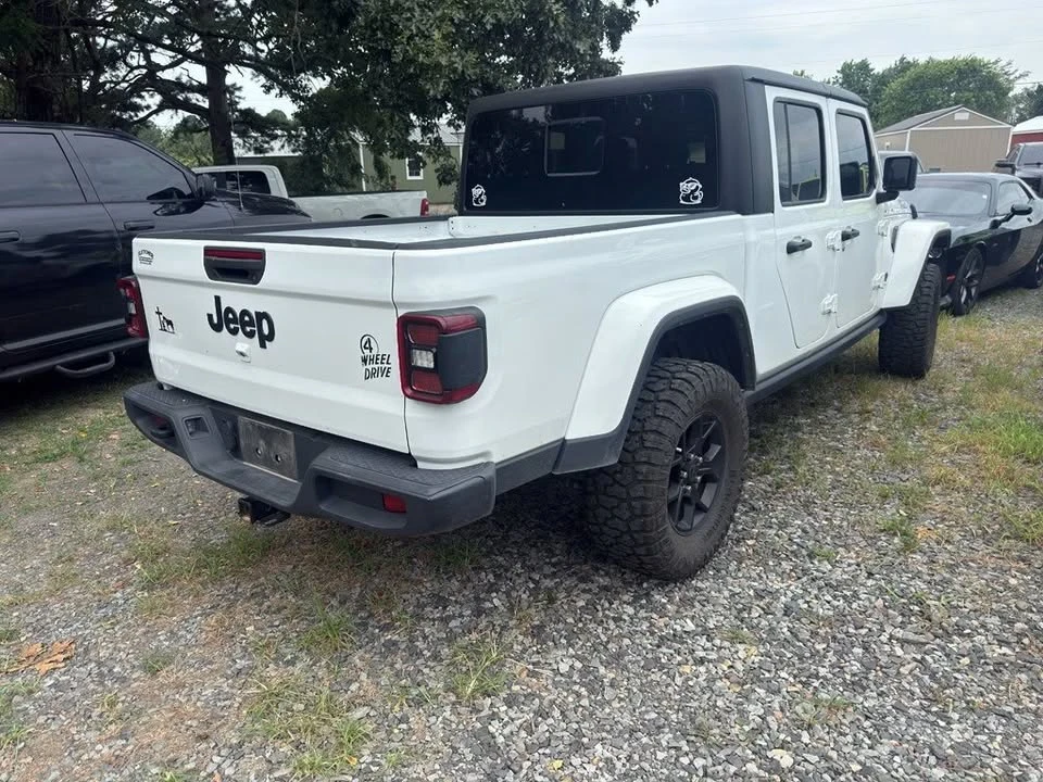 2024 Jeep JT Gladiator - Image 3 of 4