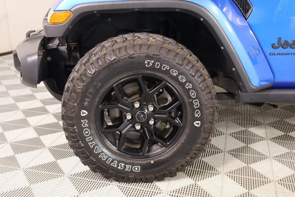2024 Jeep JT Gladiator - Image 17 of 20