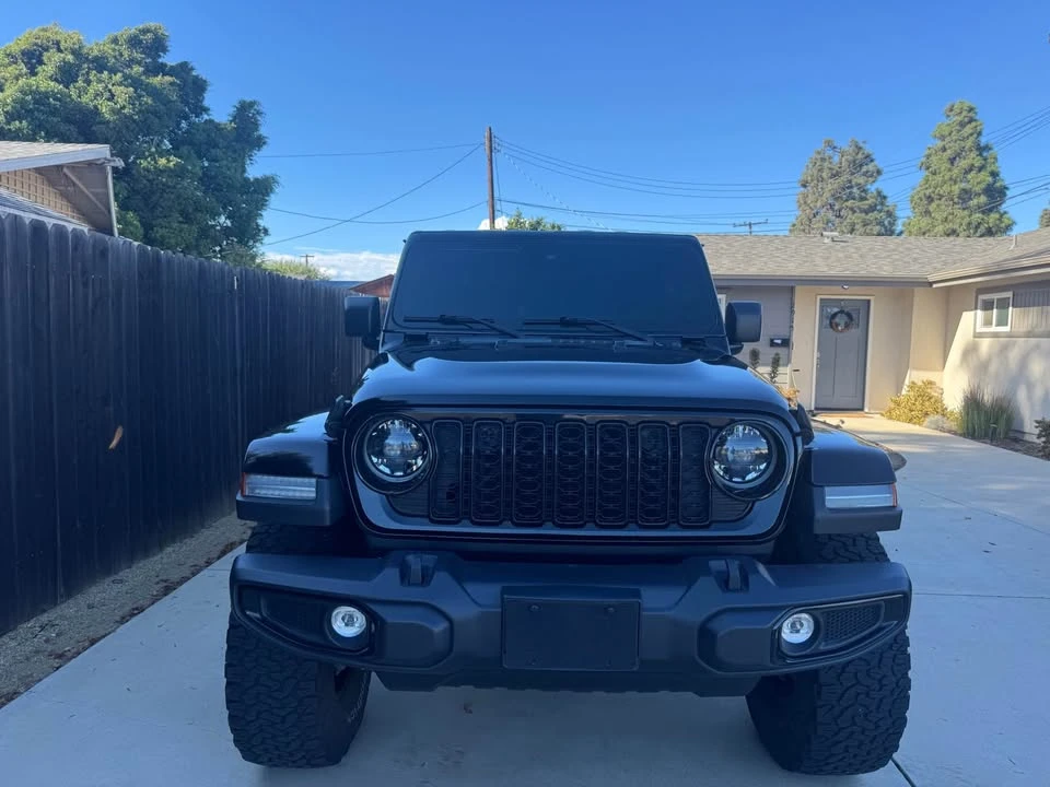 2024 Jeep JT Gladiator - Image 2 of 11