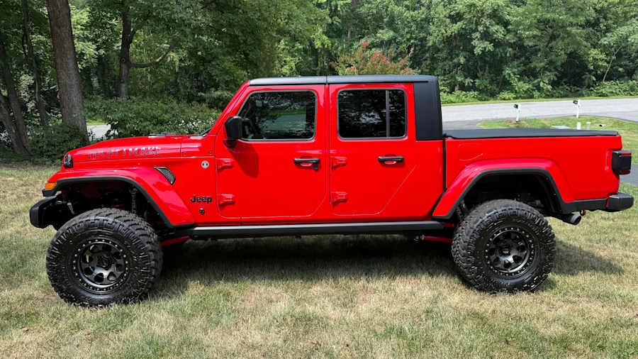 2024 Jeep JT Gladiator - Image 2 of 21