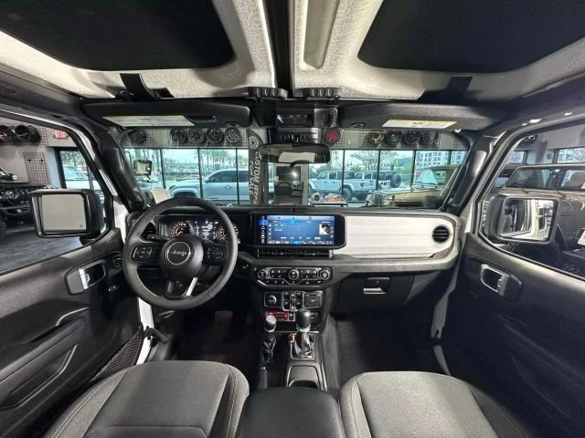 2024 Jeep JT Gladiator - Image 19 of 21
