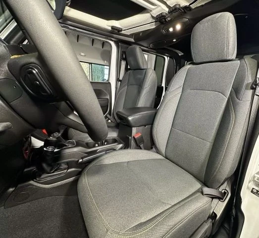2024 Jeep JT Gladiator - Image 15 of 21