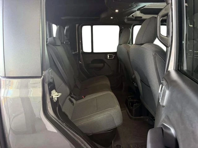 2024 Jeep JT Gladiator - Image 14 of 20