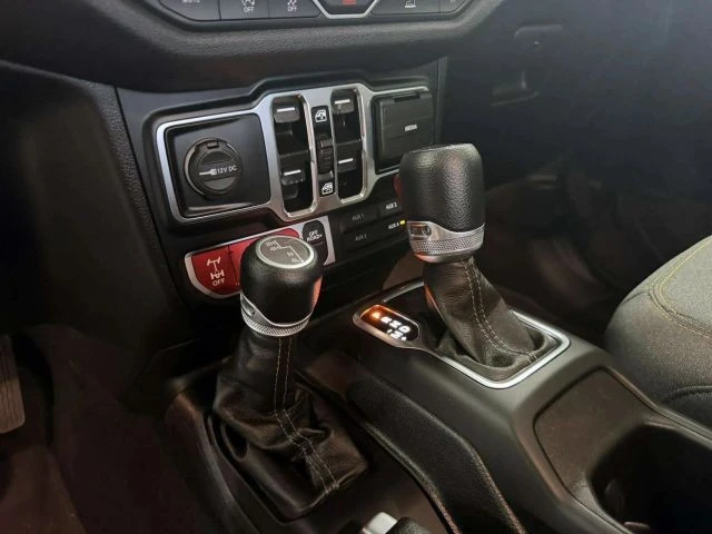 2024 Jeep JT Gladiator - Image 19 of 20