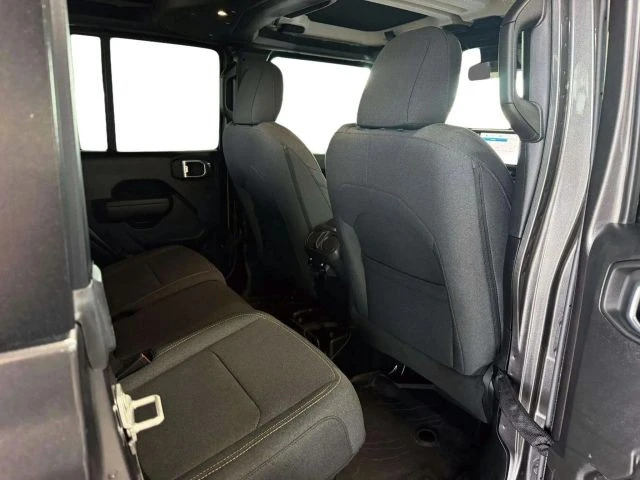 2024 Jeep JT Gladiator - Image 15 of 20