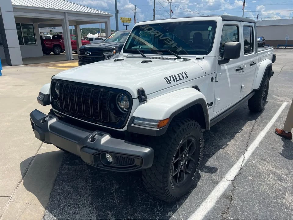 2024 Jeep JT Gladiator - Image 2 of 7