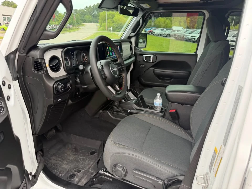 2024 Jeep JT Gladiator - Image 10 of 11