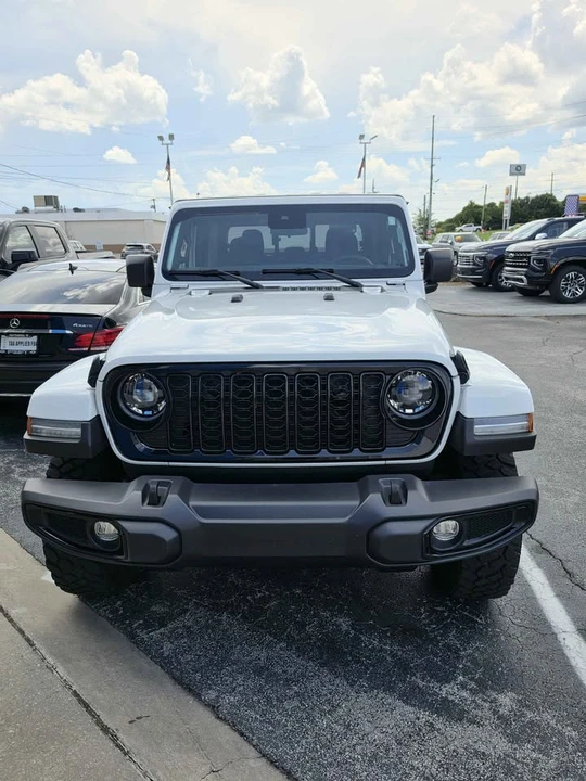 2024 Jeep JT Gladiator - Image 2 of 11