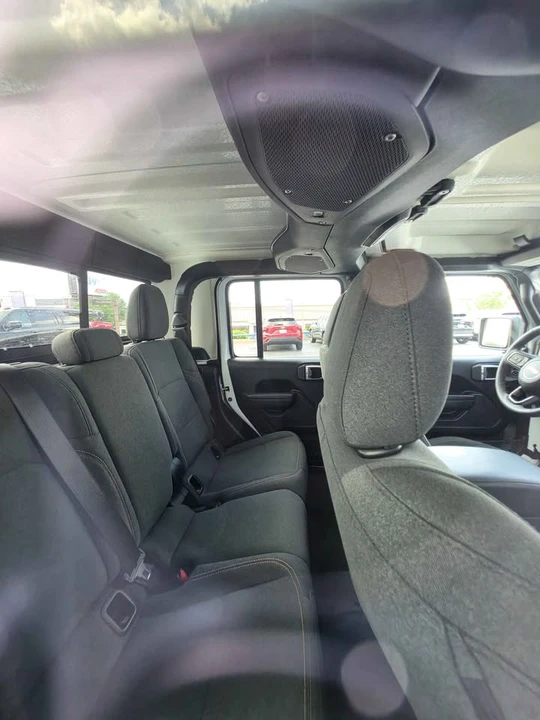 2024 Jeep JT Gladiator - Image 11 of 11