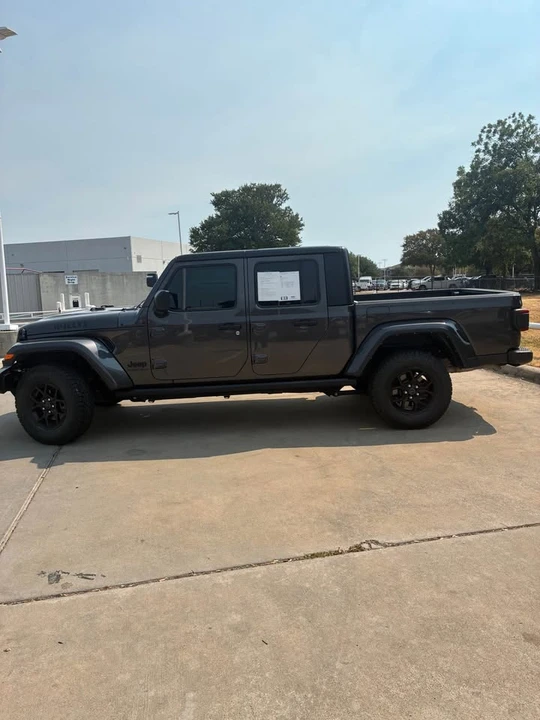 2024 Jeep JT Gladiator - Image 3 of 9