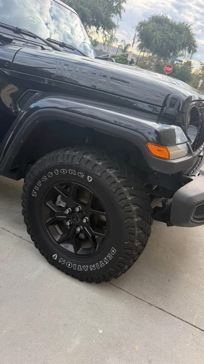 2024 Jeep JT Gladiator - Image 4 of 11