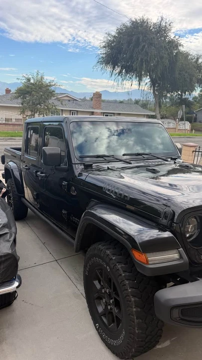 2024 Jeep JT Gladiator - Image 3 of 11