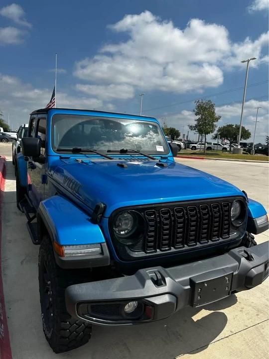 2024 Jeep JT Gladiator - Image 3 of 8