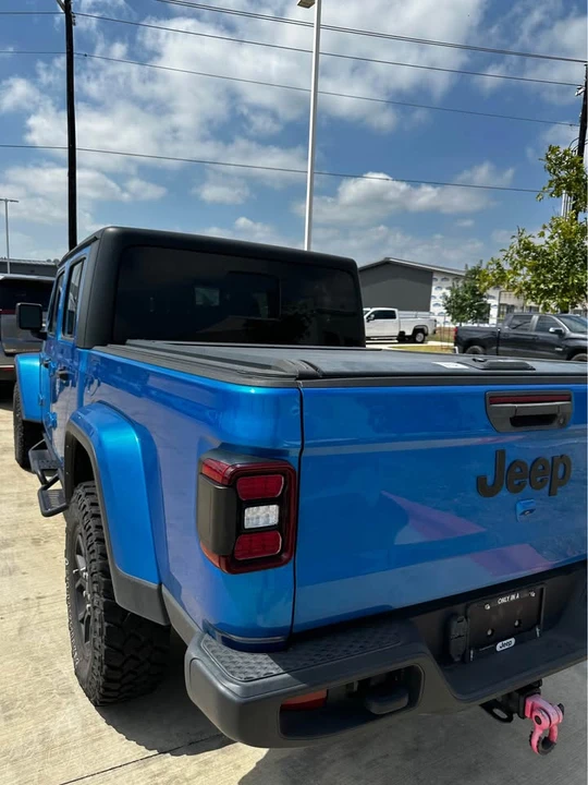 2024 Jeep JT Gladiator - Image 6 of 8