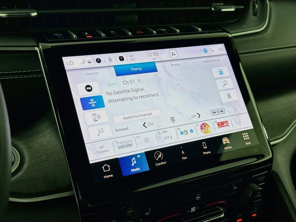 2024 Jeep WL Grand Cherokee - Image 16 of 31