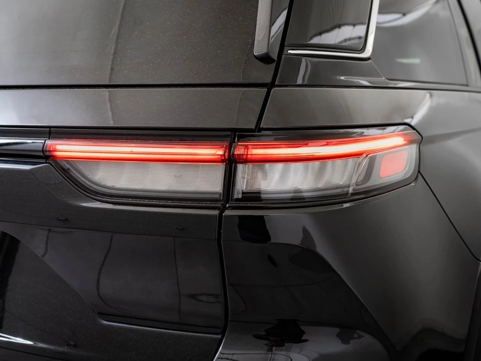 2024 Jeep WL Grand Cherokee - Image 16 of 21
