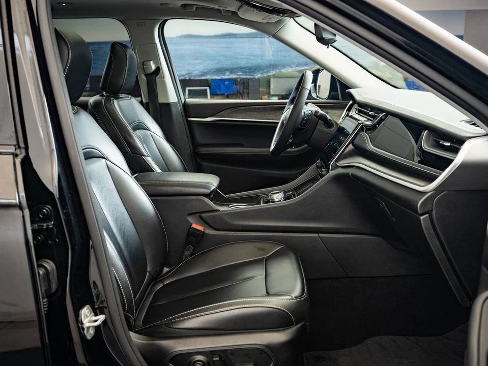 2024 Jeep WL Grand Cherokee - Image 20 of 21