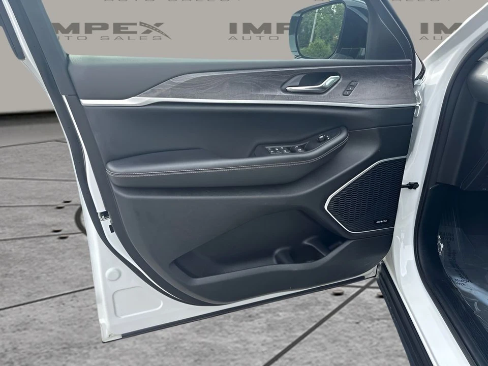 2024 Jeep WL Grand Cherokee - Image 18 of 26