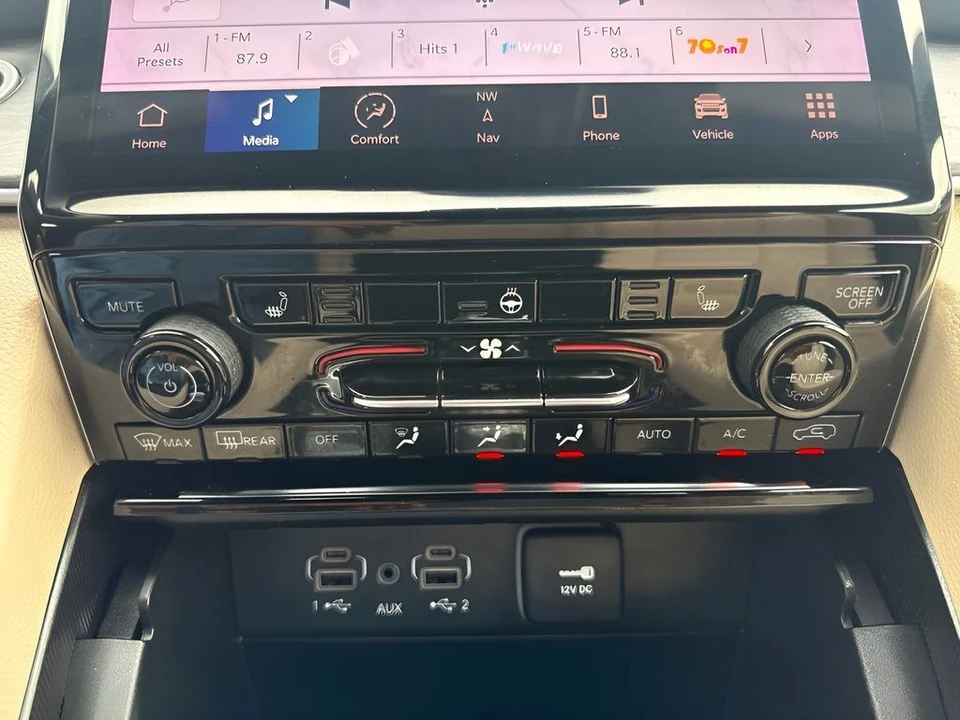 2024 Jeep WL Grand Cherokee - Image 12 of 28