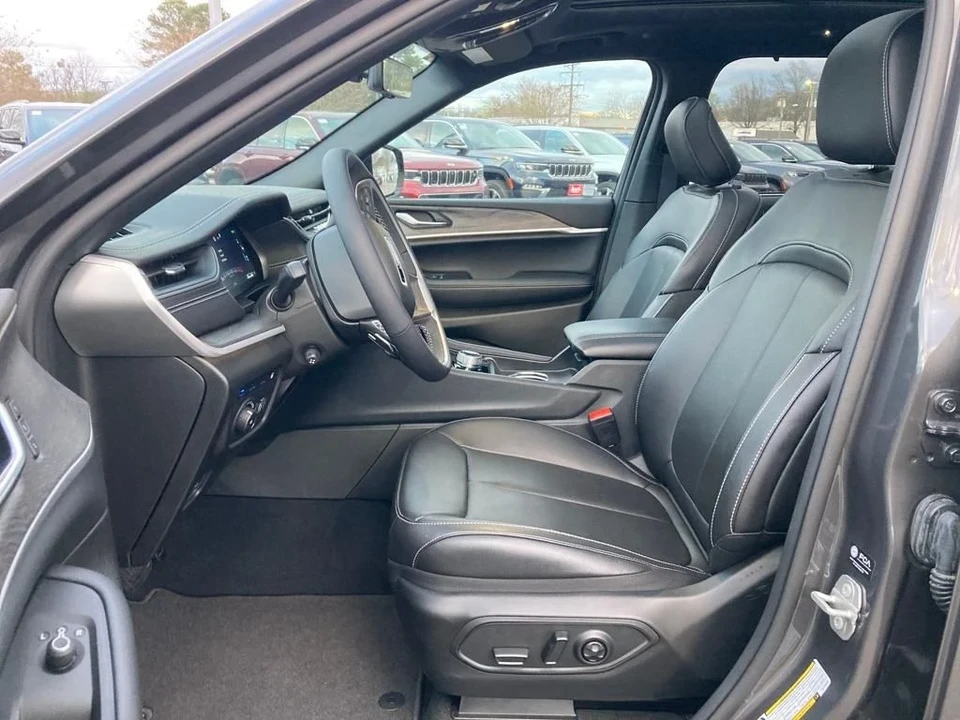 2024 Jeep WL Grand Cherokee - Image 10 of 21