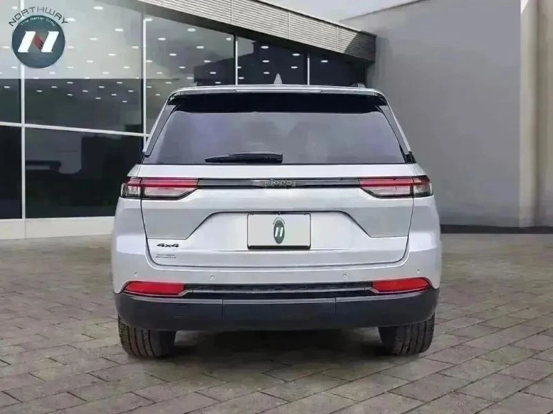 2024 Jeep WL Grand Cherokee - Image 4 of 12