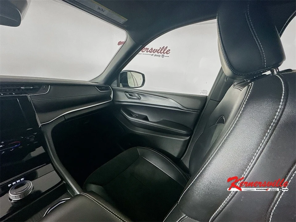2024 Jeep WL Grand Cherokee - Image 11 of 12