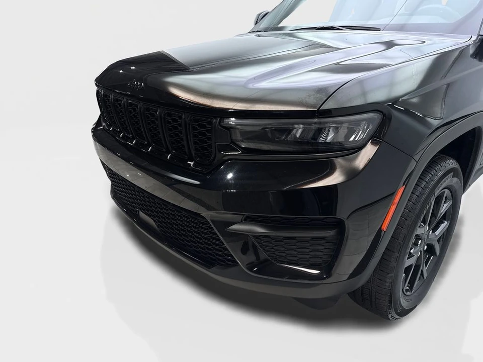 2024 Jeep WL Grand Cherokee - Image 16 of 31