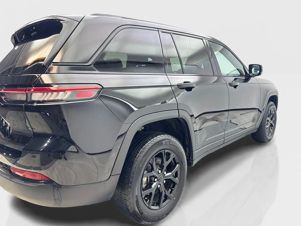 2024 Jeep WL Grand Cherokee - Image 13 of 31