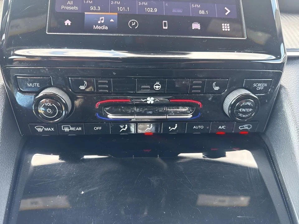 2024 Jeep WL Grand Cherokee - Image 18 of 31