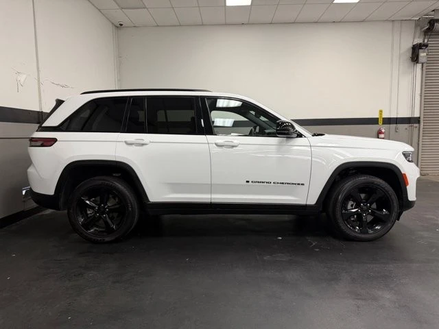 2024 Jeep WL Grand Cherokee - Image 5 of 31
