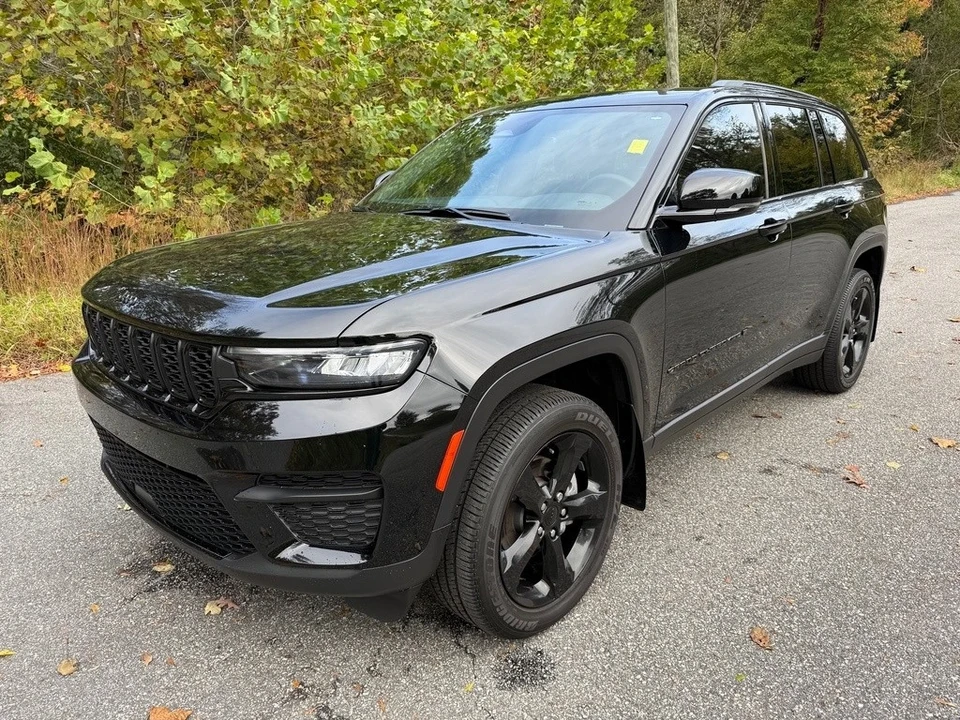 2024 Jeep WL Grand Cherokee - Image 2 of 12
