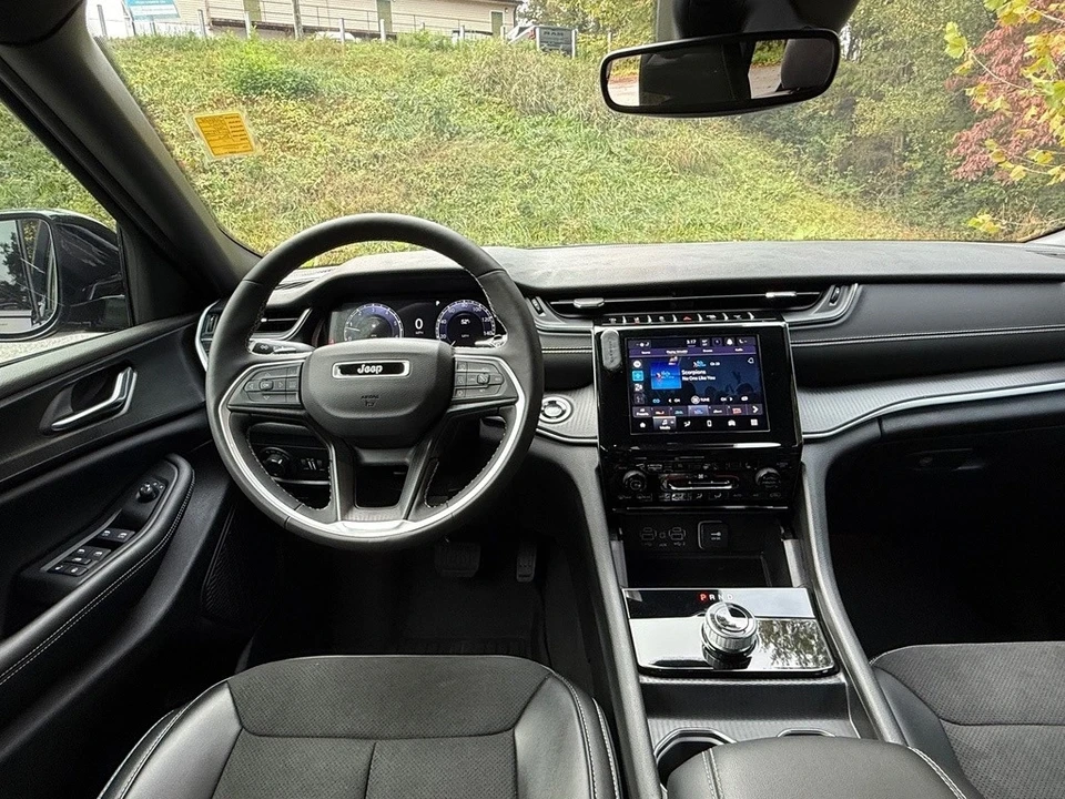 2024 Jeep WL Grand Cherokee - Image 10 of 12