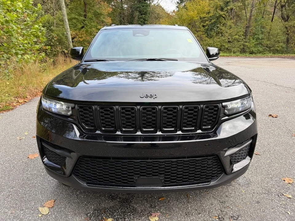2024 Jeep WL Grand Cherokee - Image 3 of 12