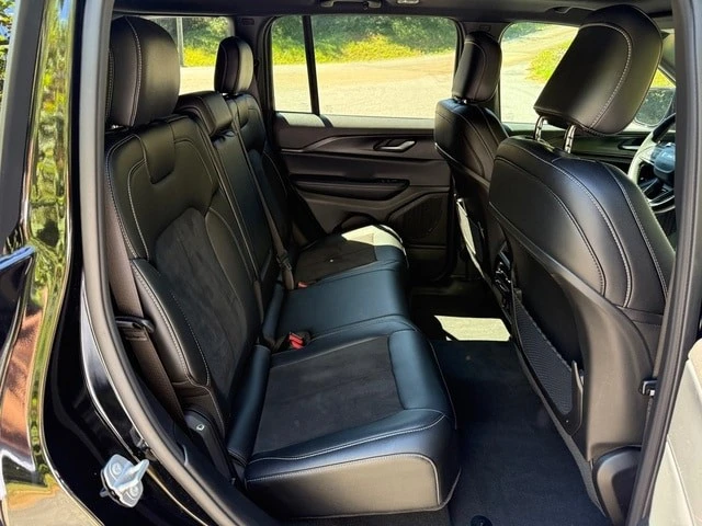 2024 Jeep WL Grand Cherokee - Image 17 of 31