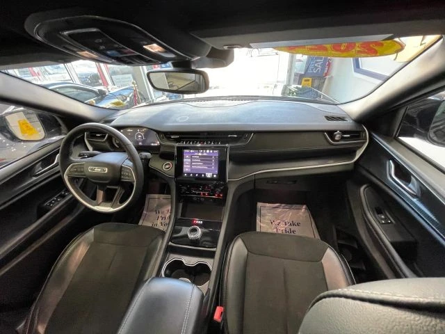 2024 Jeep WL Grand Cherokee - Image 25 of 31