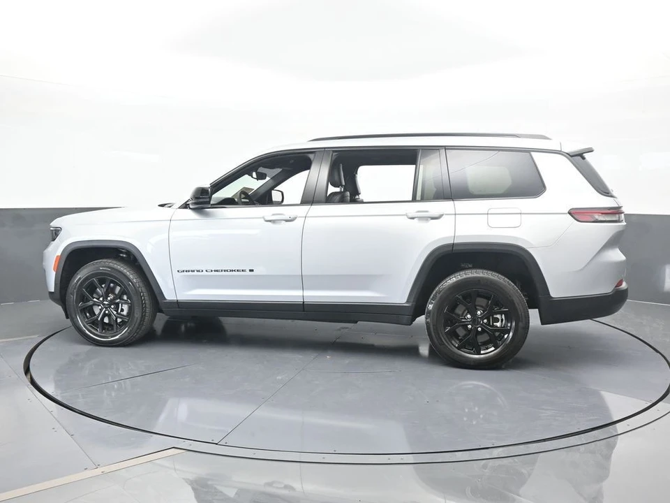 2024 Jeep WL Grand Cherokee - Image 3 of 12