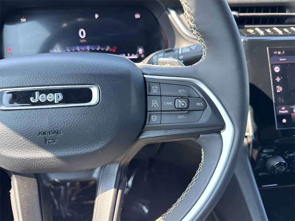 2024 Jeep WL Grand Cherokee - Image 16 of 21