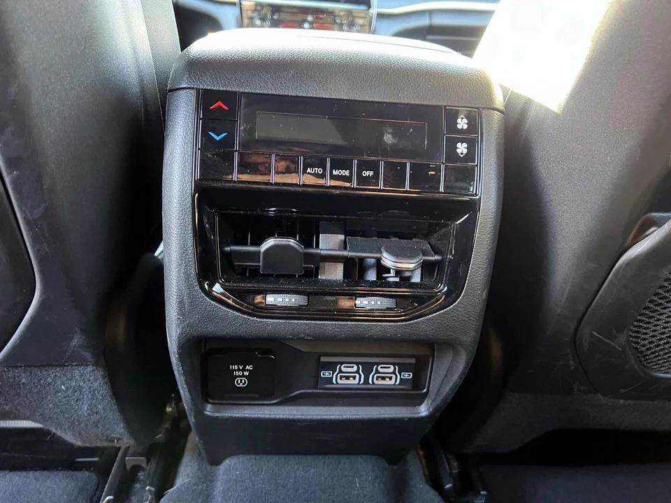 2024 Jeep WL Grand Cherokee - Image 16 of 21