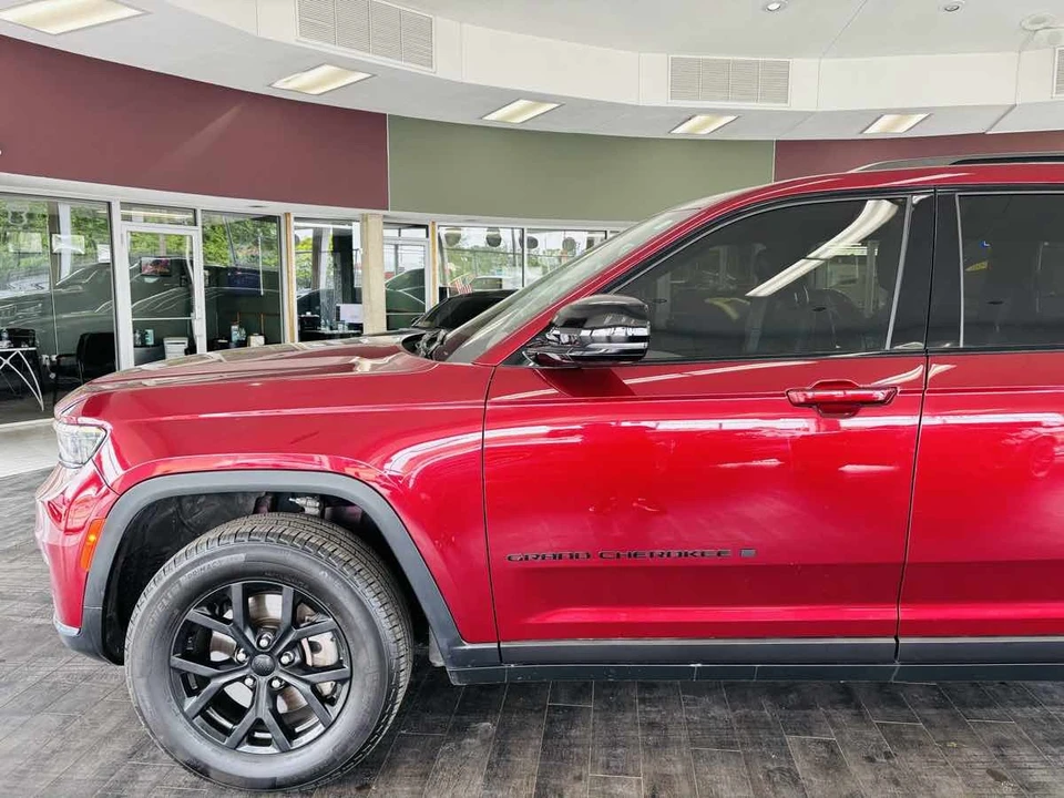 2024 Jeep WL Grand Cherokee - Image 15 of 31