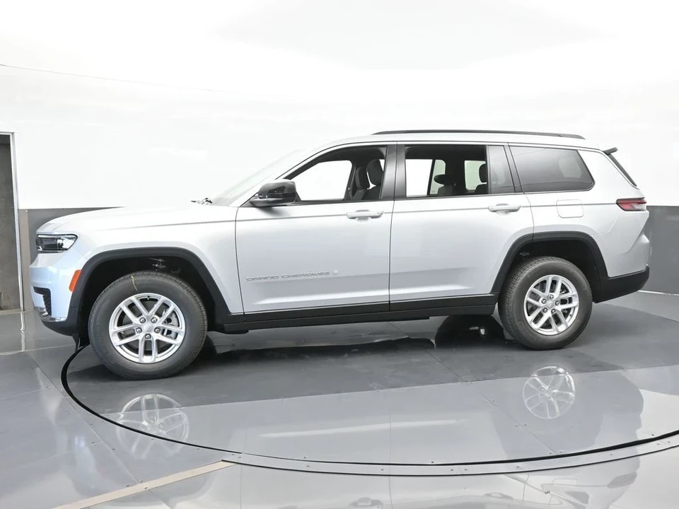 2024 Jeep WL Grand Cherokee - Image 2 of 12