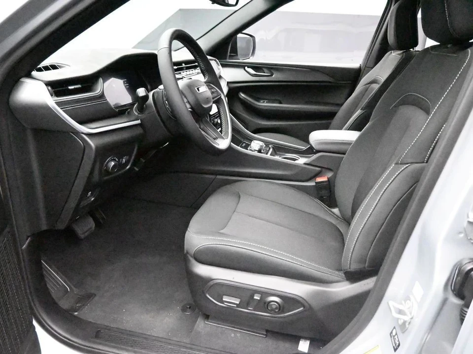 2024 Jeep WL Grand Cherokee - Image 10 of 12