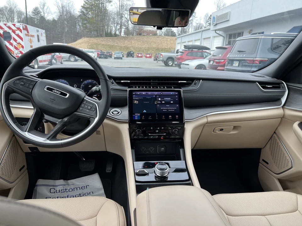 2024 Jeep WL Grand Cherokee - Image 16 of 31