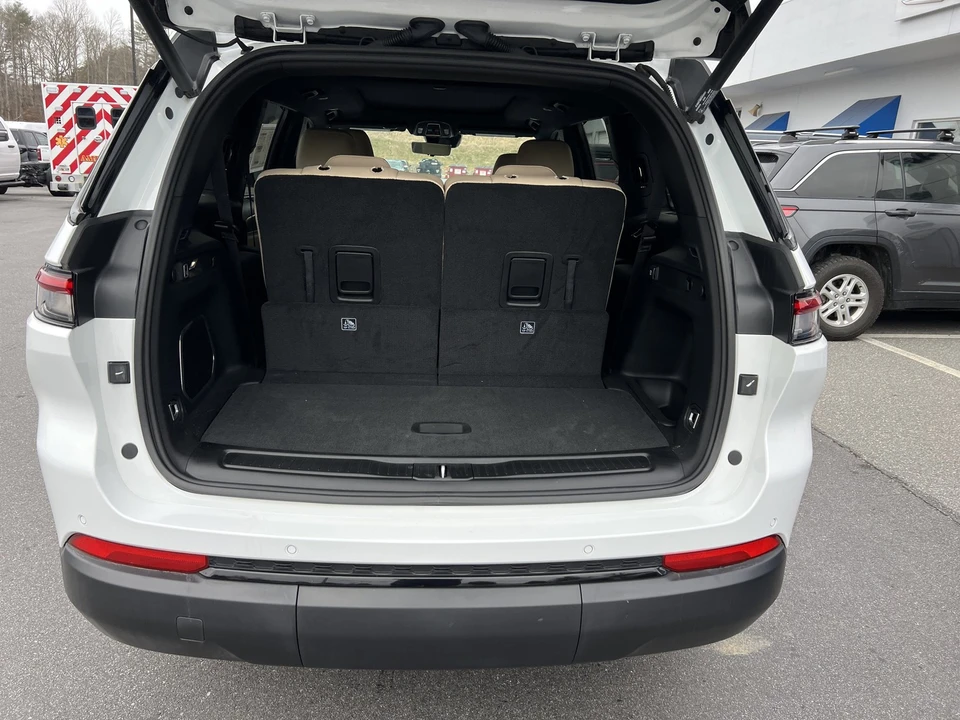 2024 Jeep WL Grand Cherokee - Image 10 of 31