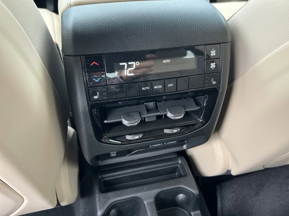 2024 Jeep WL Grand Cherokee - Image 15 of 31
