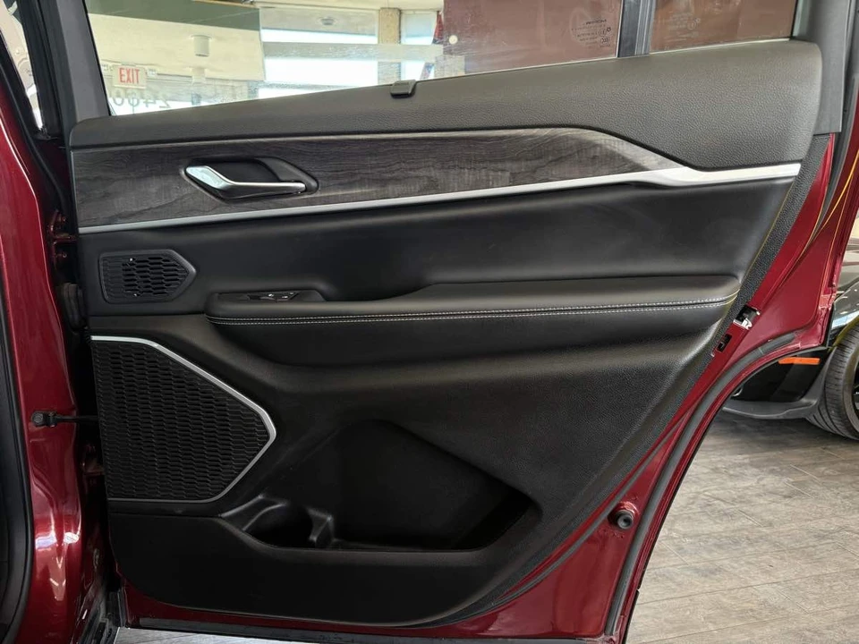 2024 Jeep WL Grand Cherokee - Image 29 of 31