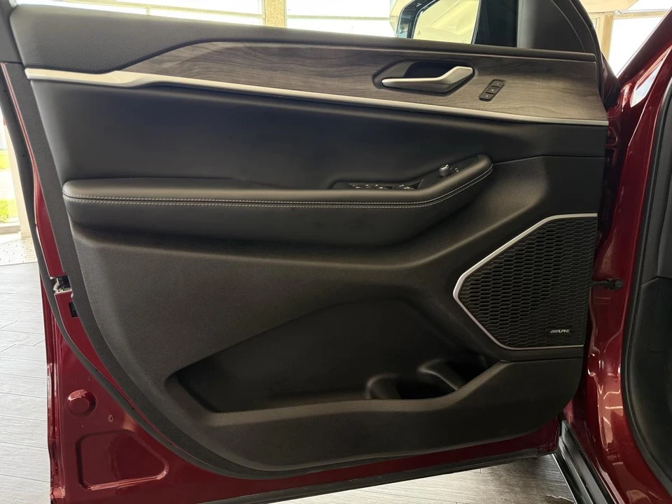 2024 Jeep WL Grand Cherokee - Image 23 of 31